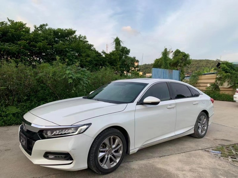 佛山18年本田雅阁2