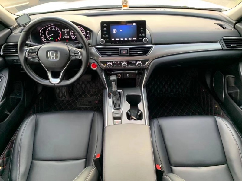 佛山18年本田雅阁4