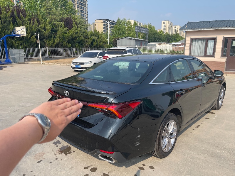 青岛20年丰田亚洲龙5