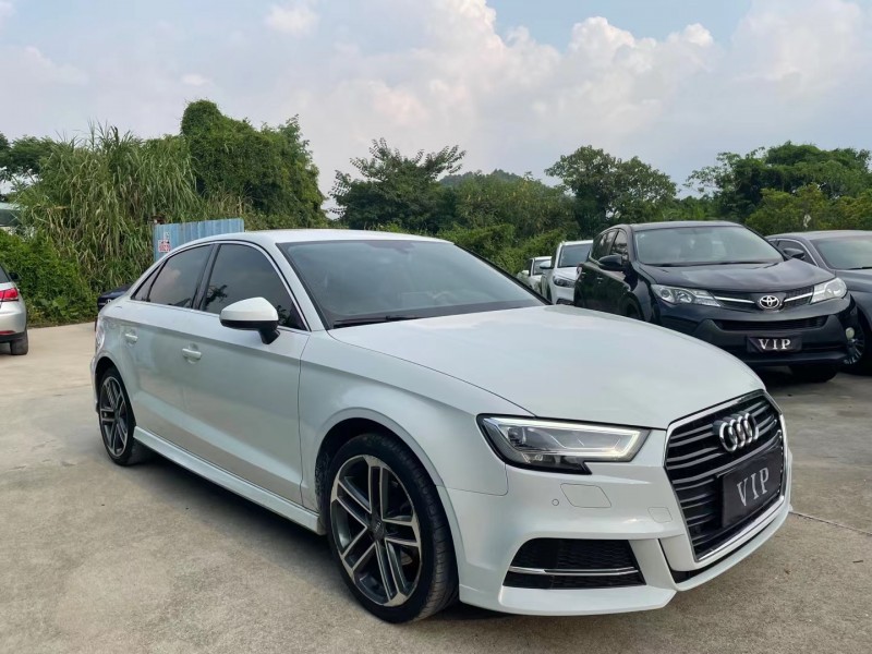 佛山18年奥迪A33