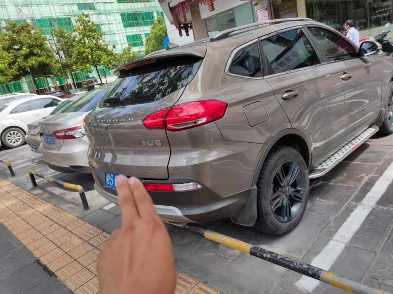 常德18年獵豹汽車CS102