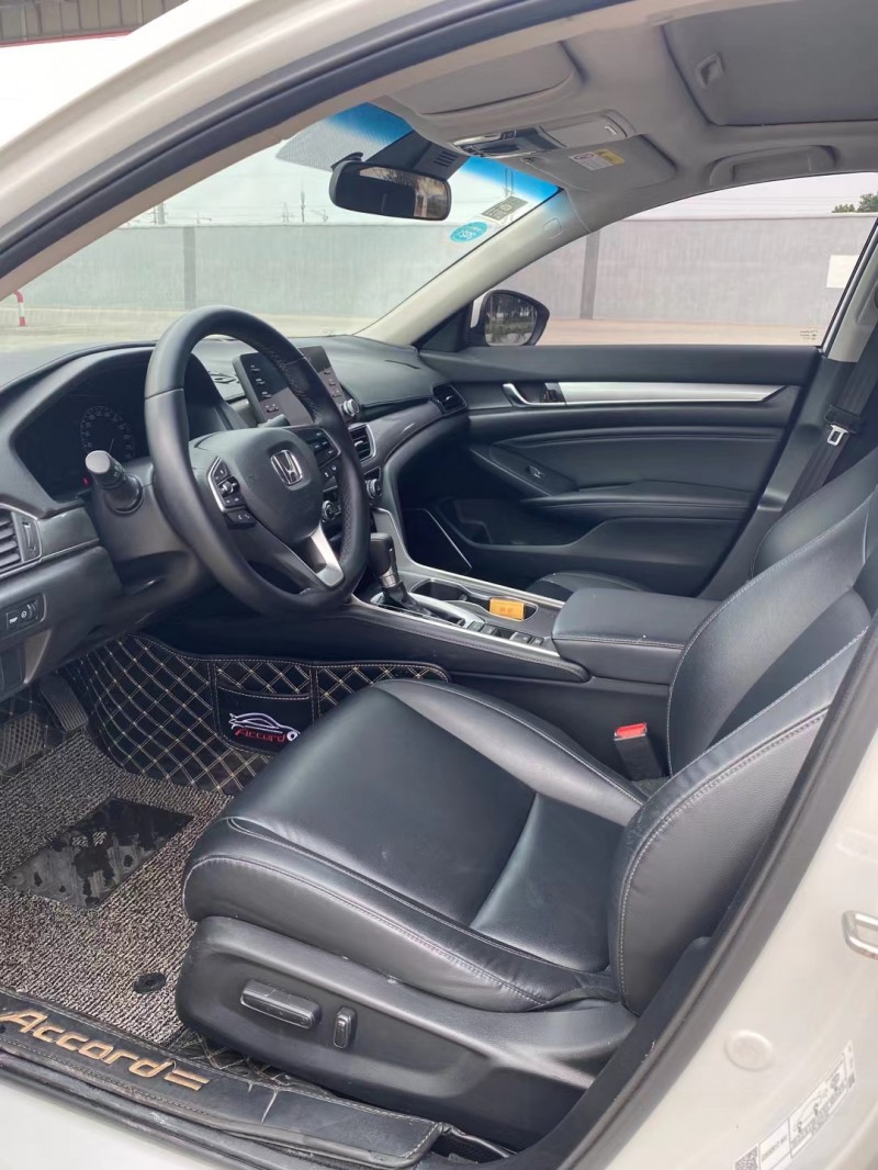 徐州19年本田雅阁6