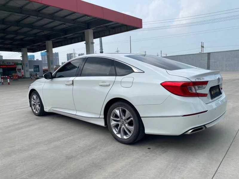 徐州19年本田雅阁8