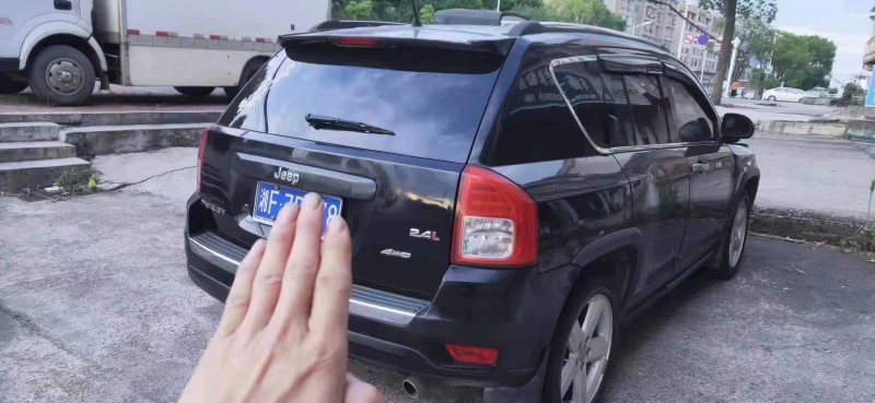 邵陽13年Jeep指南者6