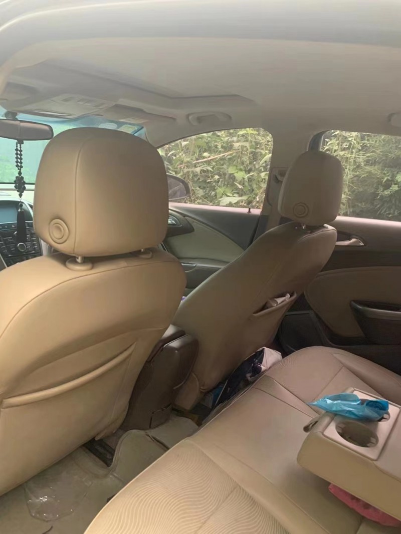 济宁14年别克英朗GT6