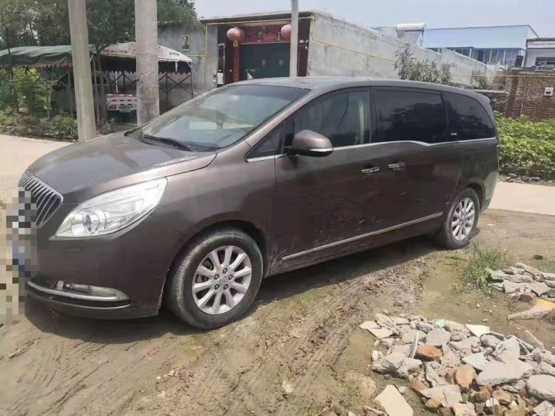 济宁12年别克GL82