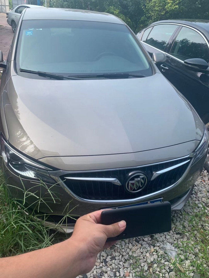 济宁20年别克英朗1