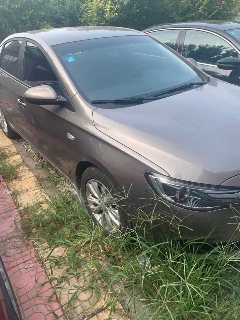 济宁20年别克英朗2