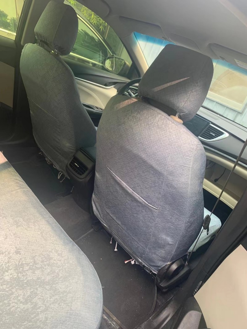 济宁20年别克英朗6