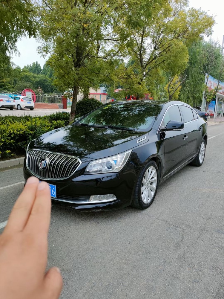 枣庄14年别克君越2