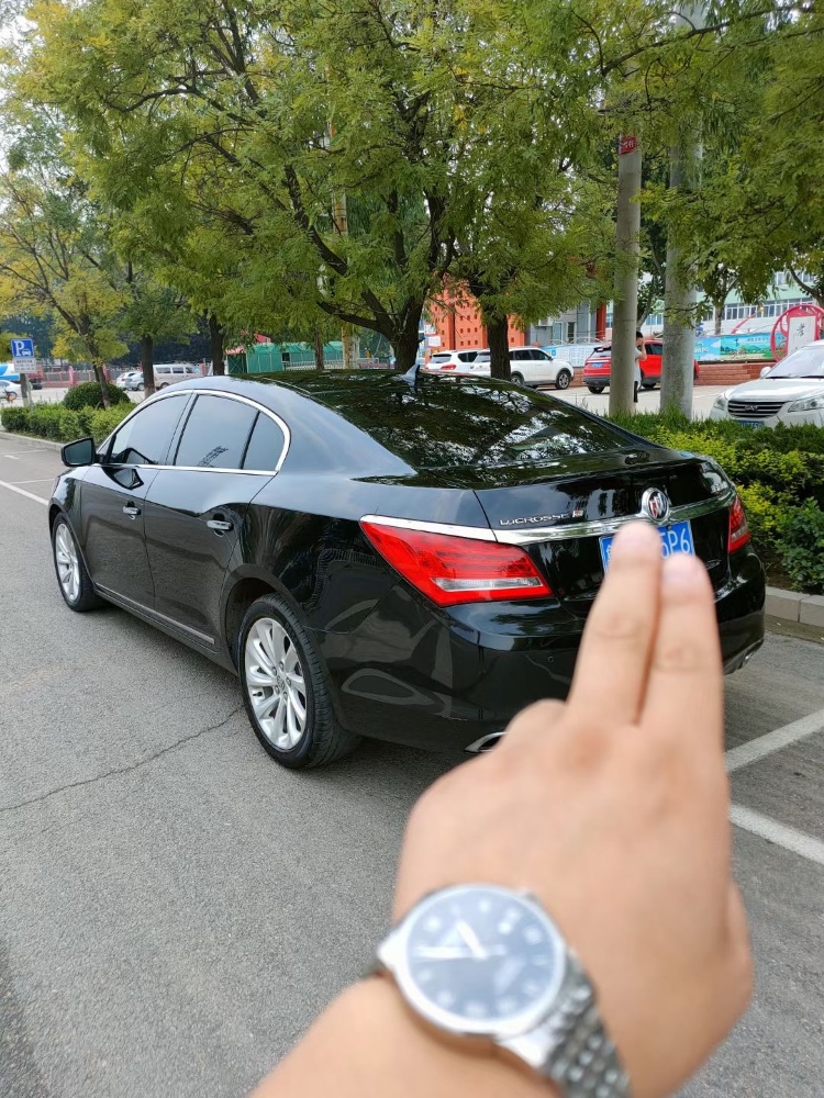 枣庄14年别克君越5