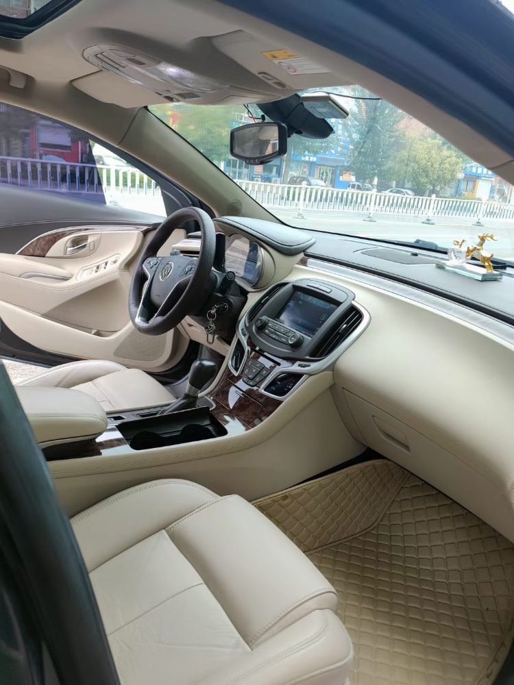 枣庄14年别克君越8