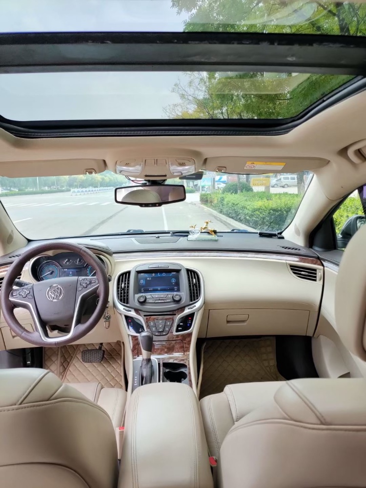 枣庄14年别克君越7