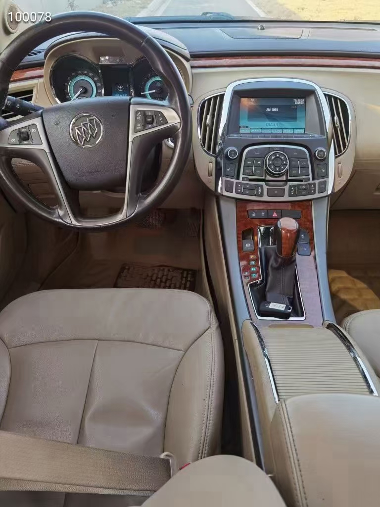 徐州12年别克君越7