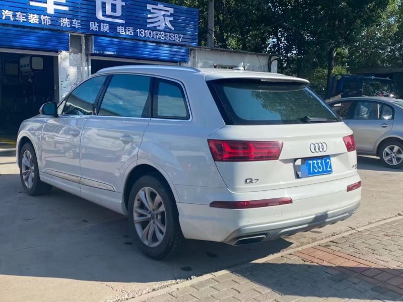 新鄉17年奧迪Q76
