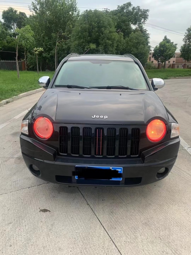 蕪湖10年Jeep指南者1