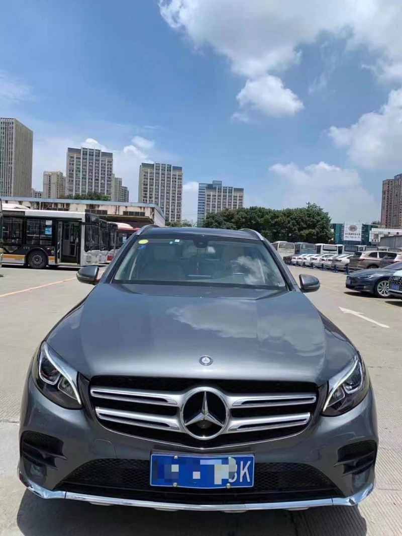 成都17年奔驰GLC1