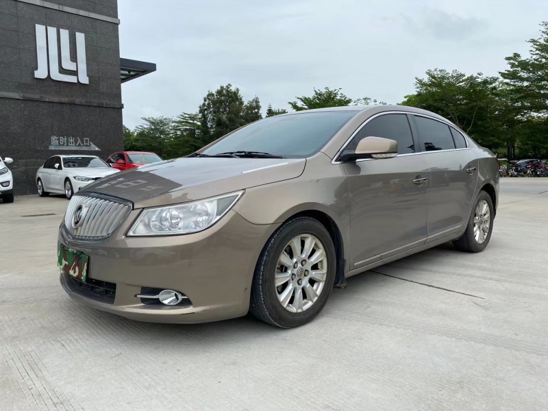 东莞12年别克君越3