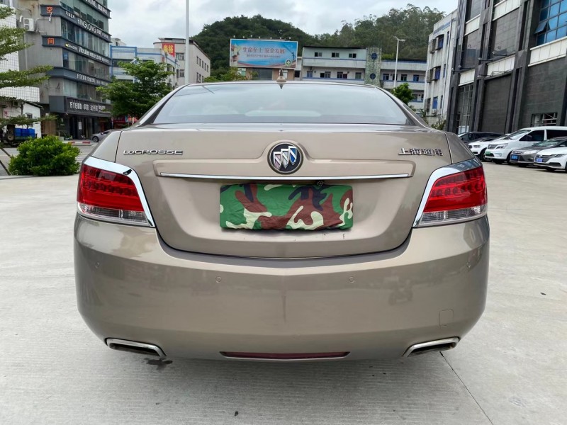 东莞12年别克君越10