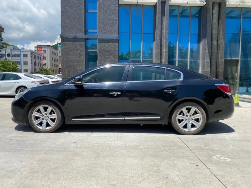 东莞11年别克君越4