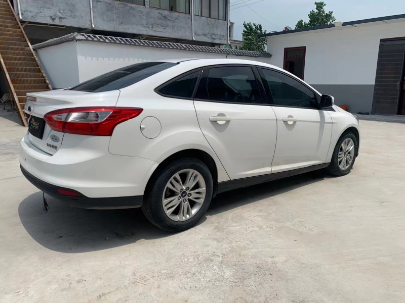 徐州15年福特福克斯7