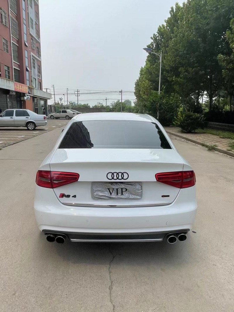 邢台14年奥迪A4L5