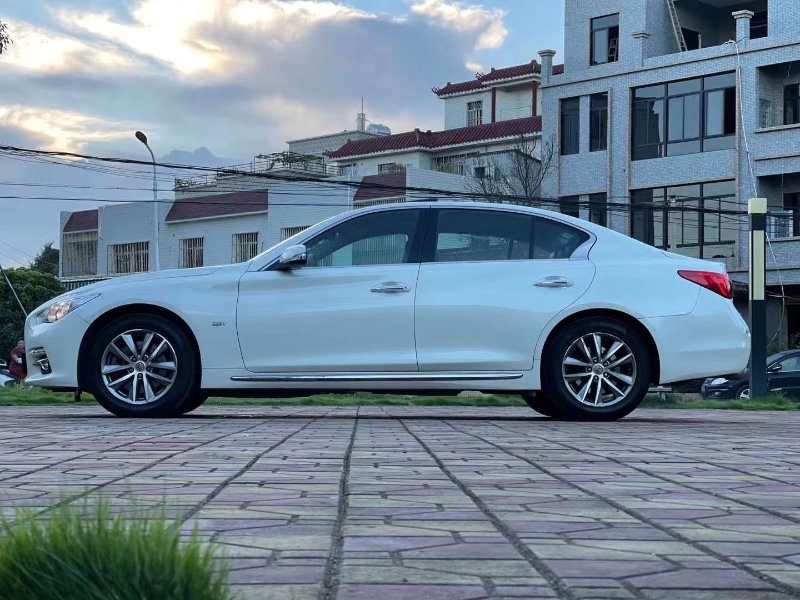 韶關17年英菲尼迪Q50L3