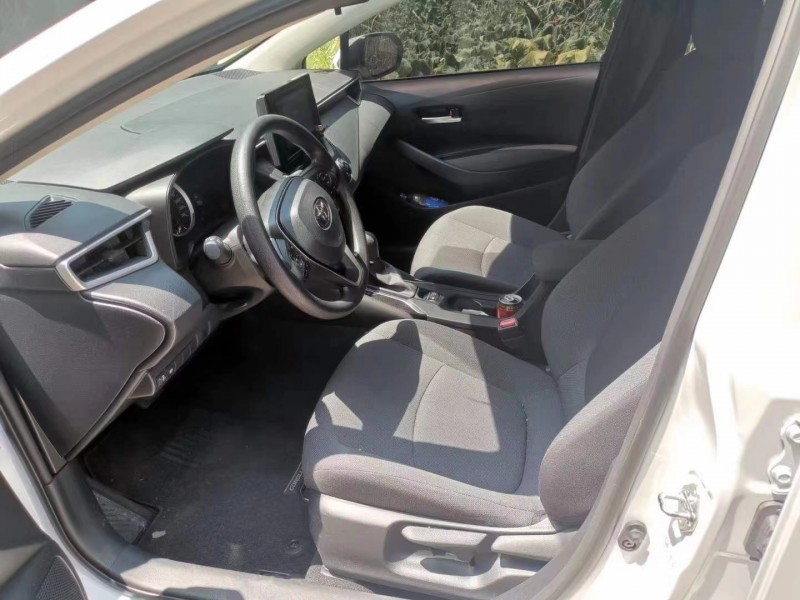 成都21年丰田卡罗拉5