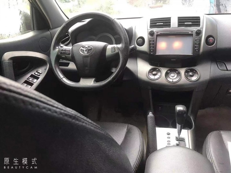 黃石13年豐田RAV45