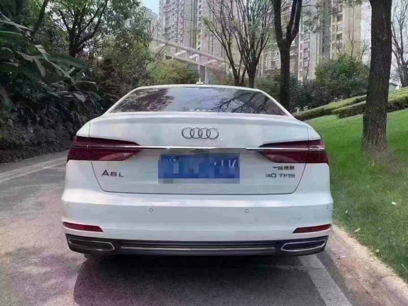 成都20年奥迪A6L9