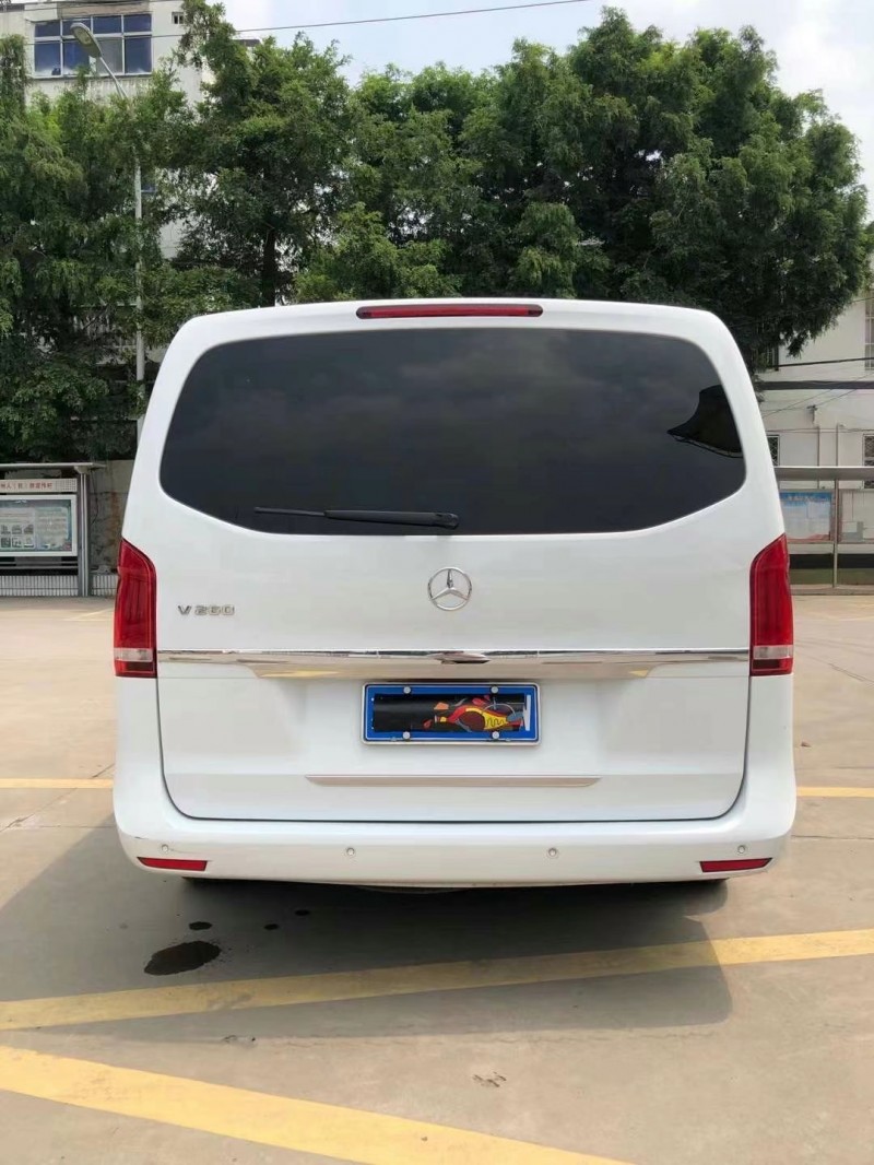 徐州17年奔驰V9