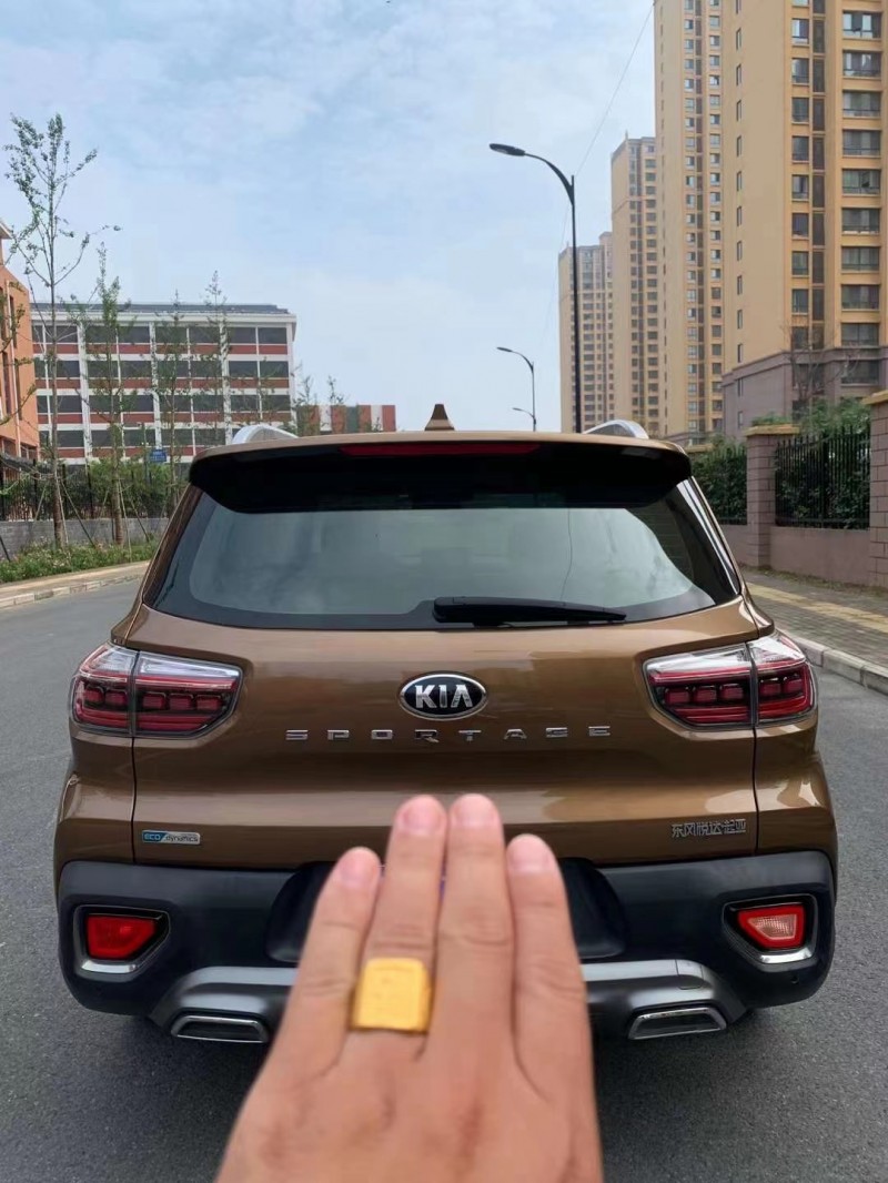 阜陽19年起亞智跑3