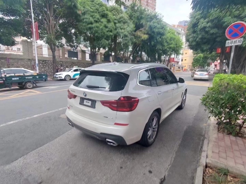 南寧21年寶馬X32