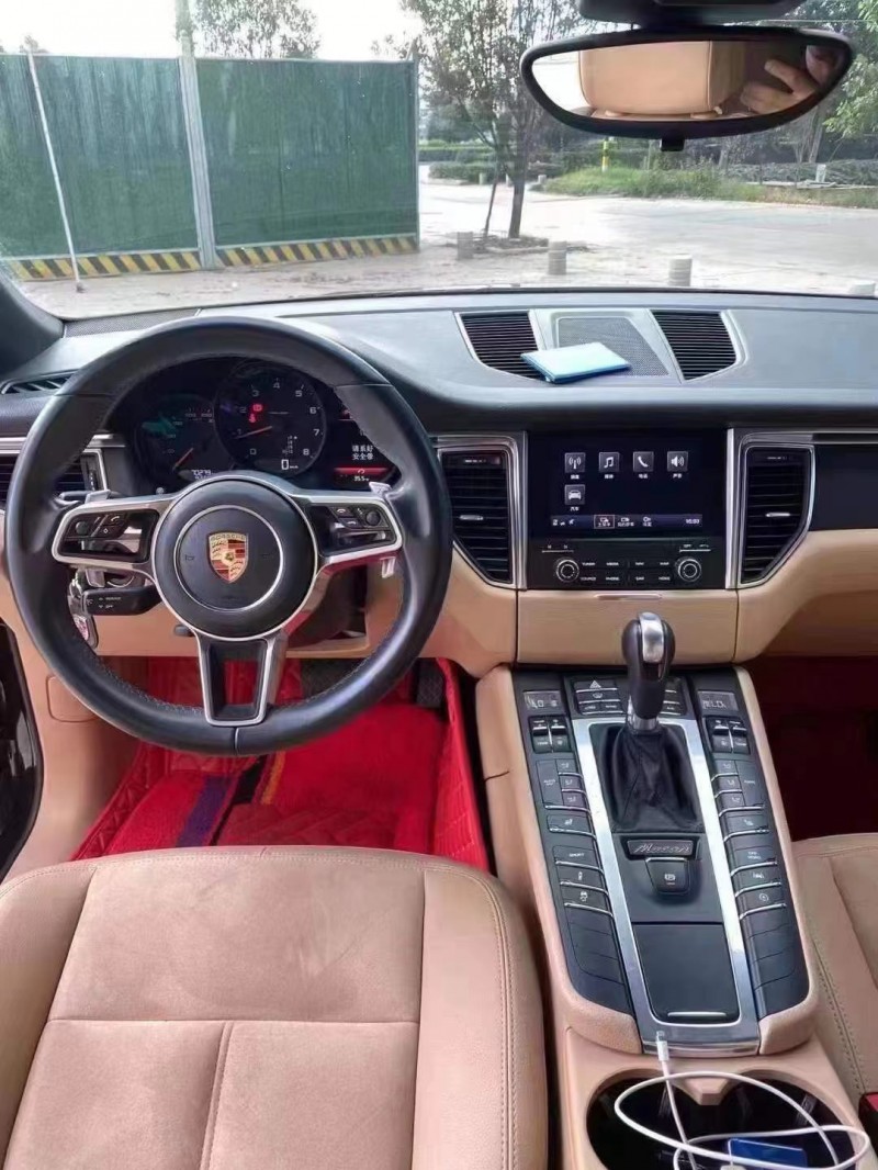 長沙17年保時捷Macan3