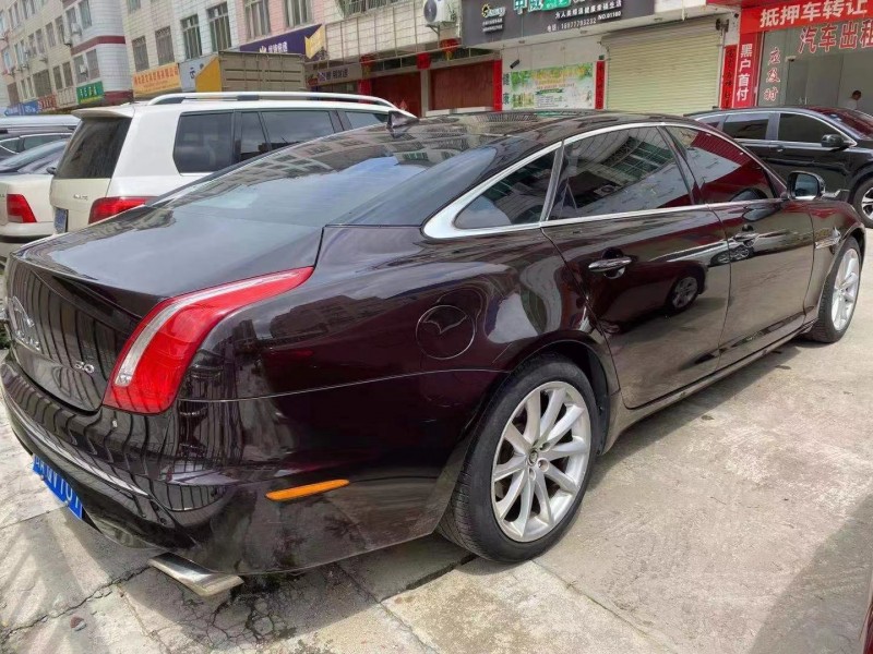 昆明13年捷豹XJ6