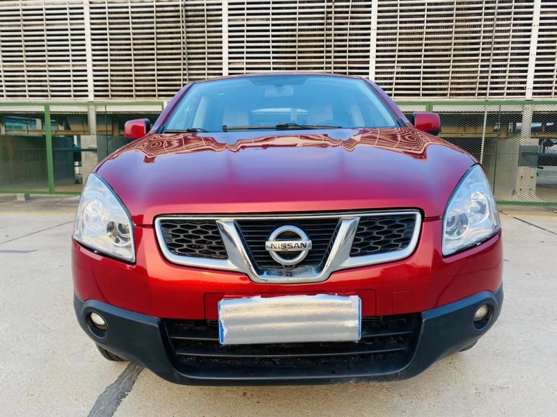 青岛12年日产逍客1