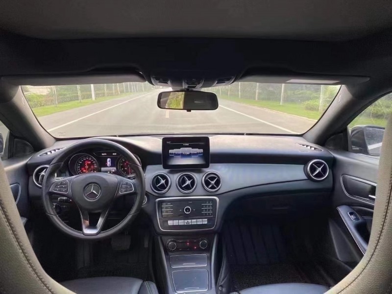 徐州18年奔驰CLA6