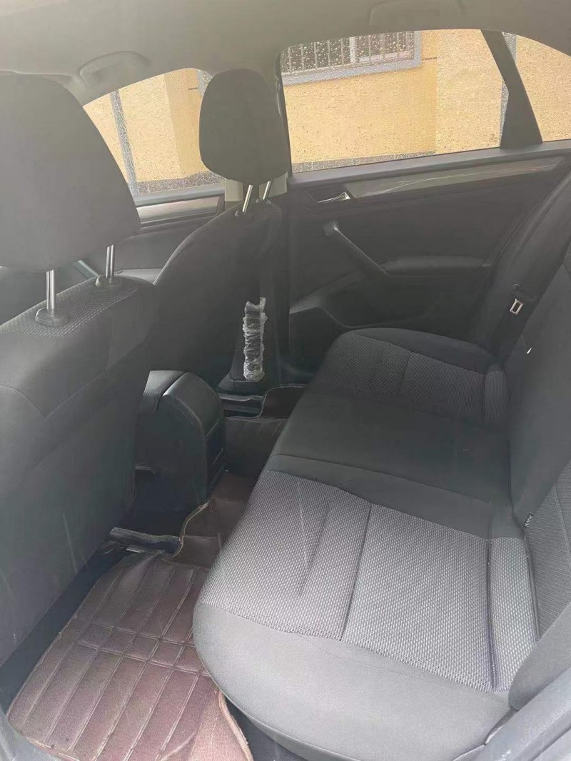 潍坊17年大众宝来3