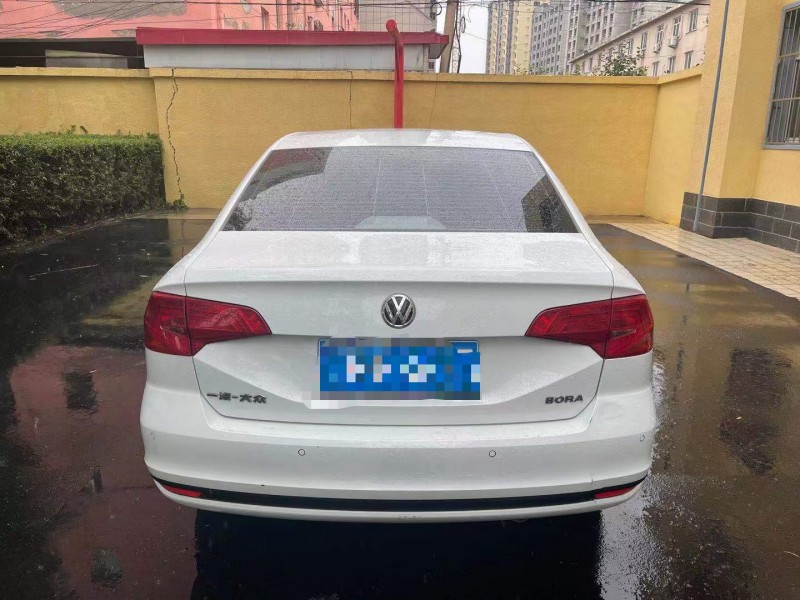 潍坊17年大众宝来7