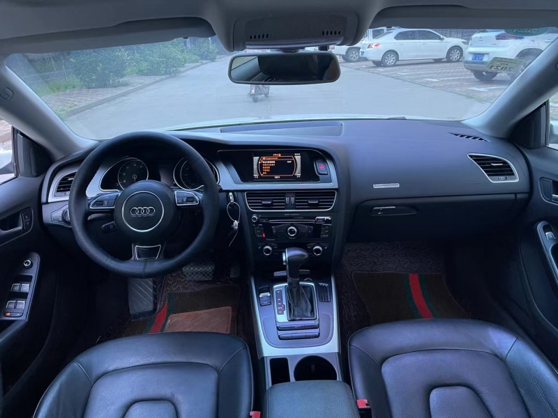 邢台14年奥迪A59