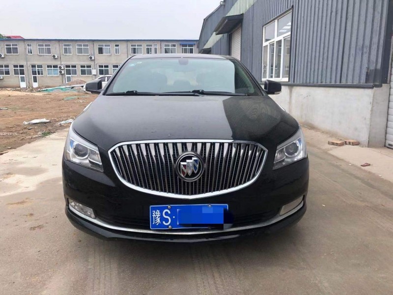 邢台15年别克君越7