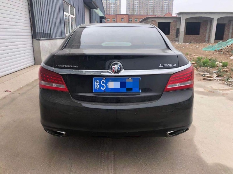 邢台15年别克君越2