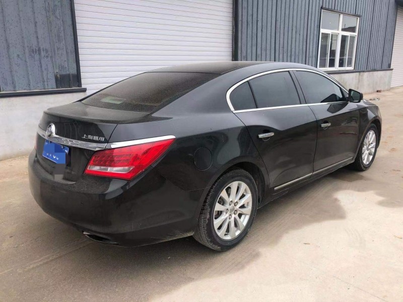 邢台15年别克君越1