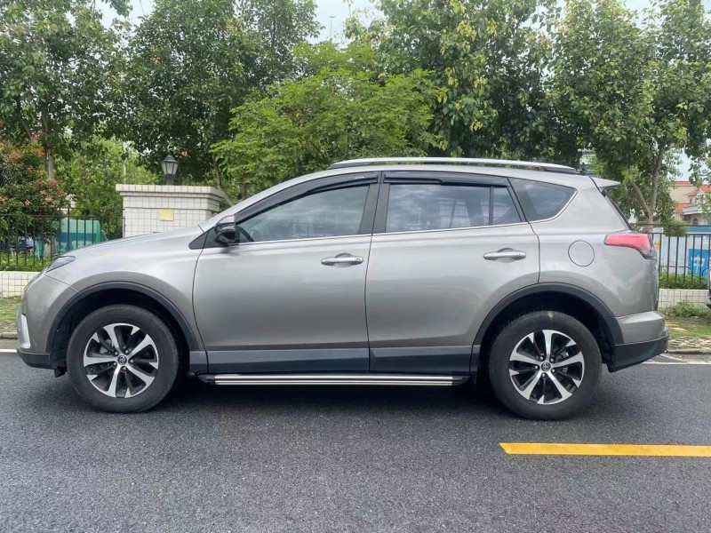中山16年豐田RAV41