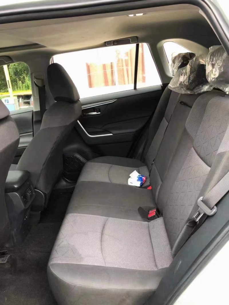 武汉21年丰田RAV4荣放2