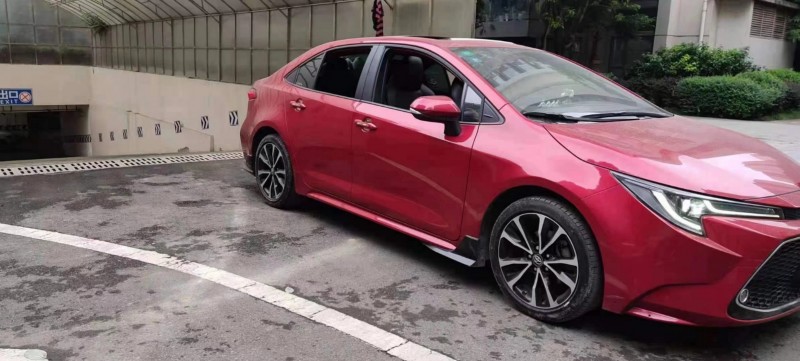 成都20年丰田雷凌7