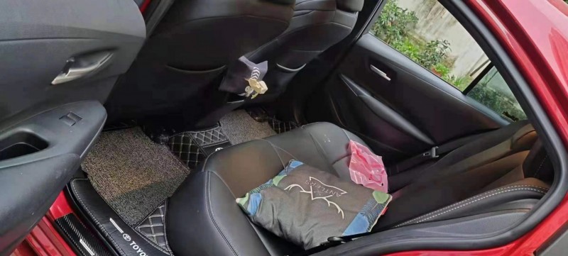 成都20年丰田雷凌9