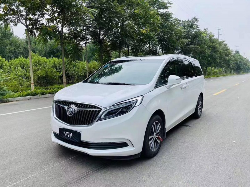 徐州17年别克GL82