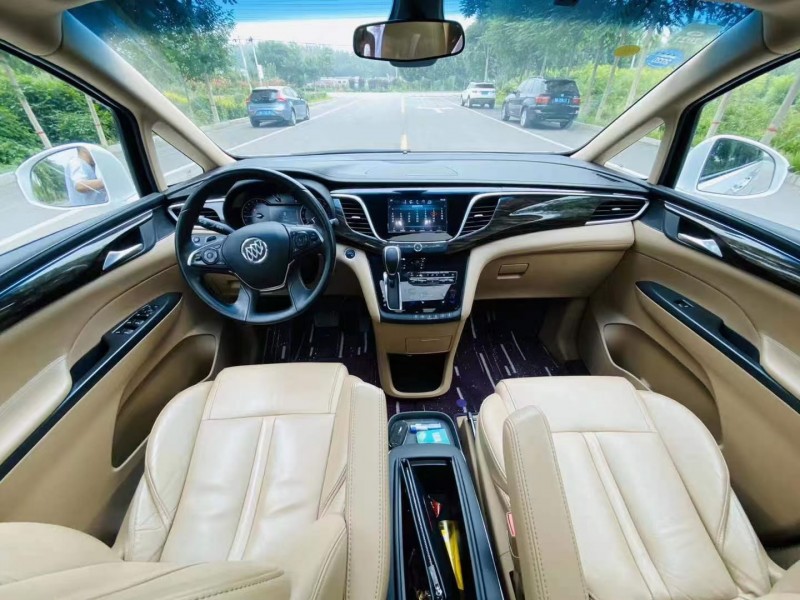 徐州17年别克GL84