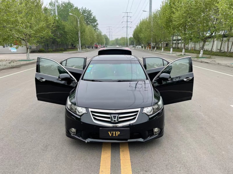 徐州13年本田思铂睿1